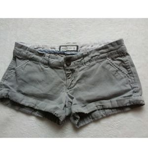 🛍 Abercrombie & Fitch grey shorts